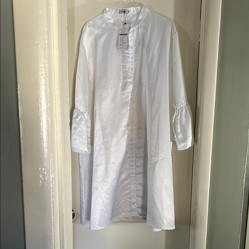 White Dress Shirt with Stand-Up Collar and Long Sleeves